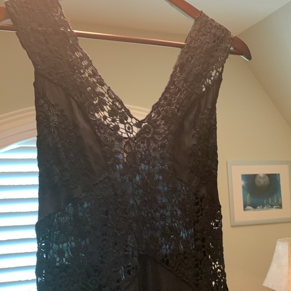 Size 8 TopShop floor length elegant black evening dress. Fitted through waist. - Picture 2 of 9